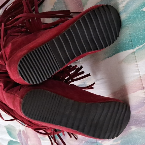 Like New,Indian-Style,Embroidered,Knee-high,Suede,Red,Fringed,Moccasin Boots ❤️ - Picture 5 of 10